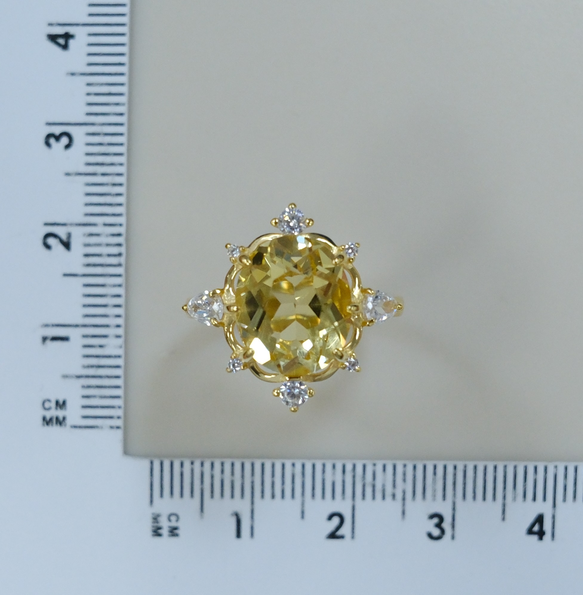 Серебряное кольцо с цитрином